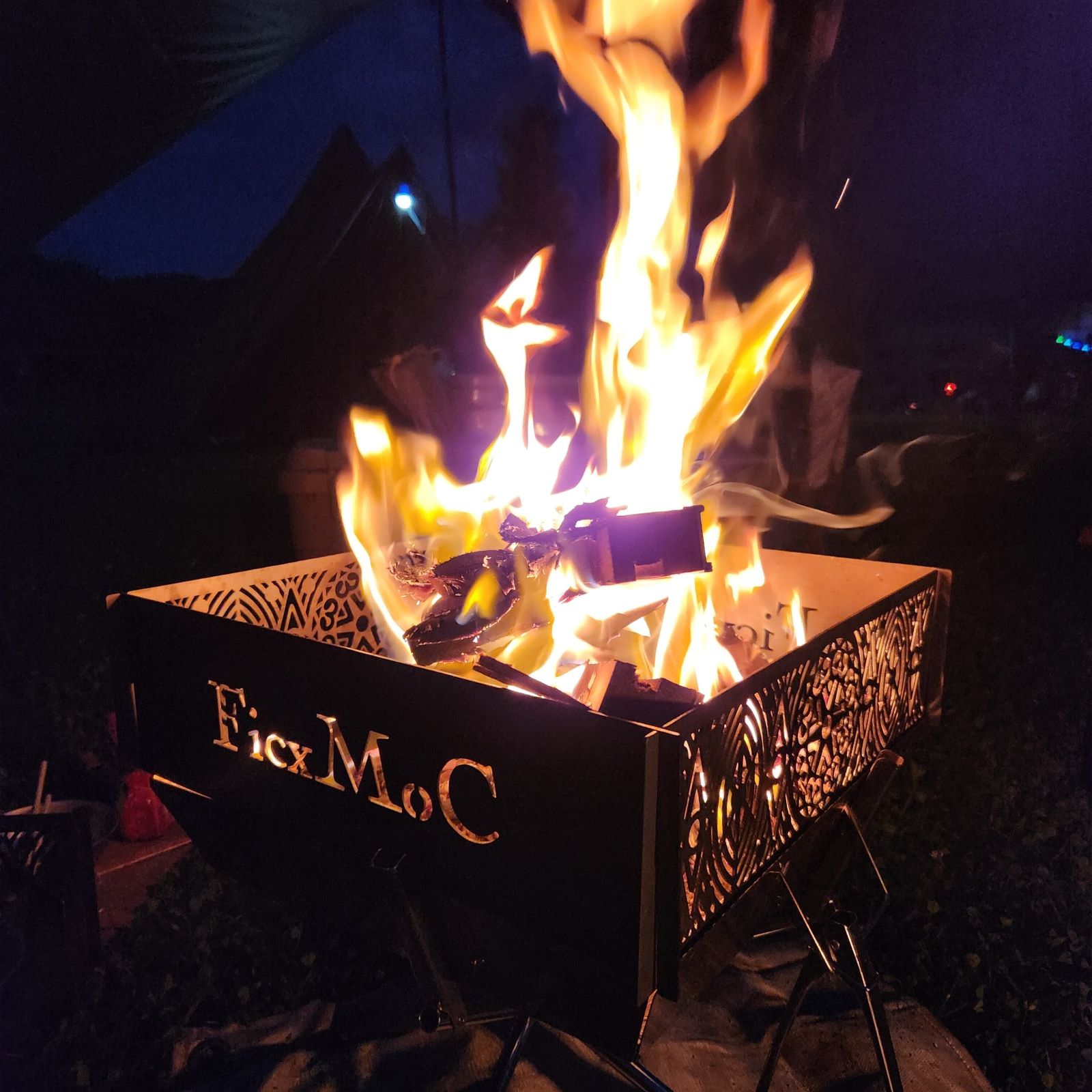 Firenc（フィレンク）焚き火囲い 【アイヌ柄(400mm幅)】(受注生産