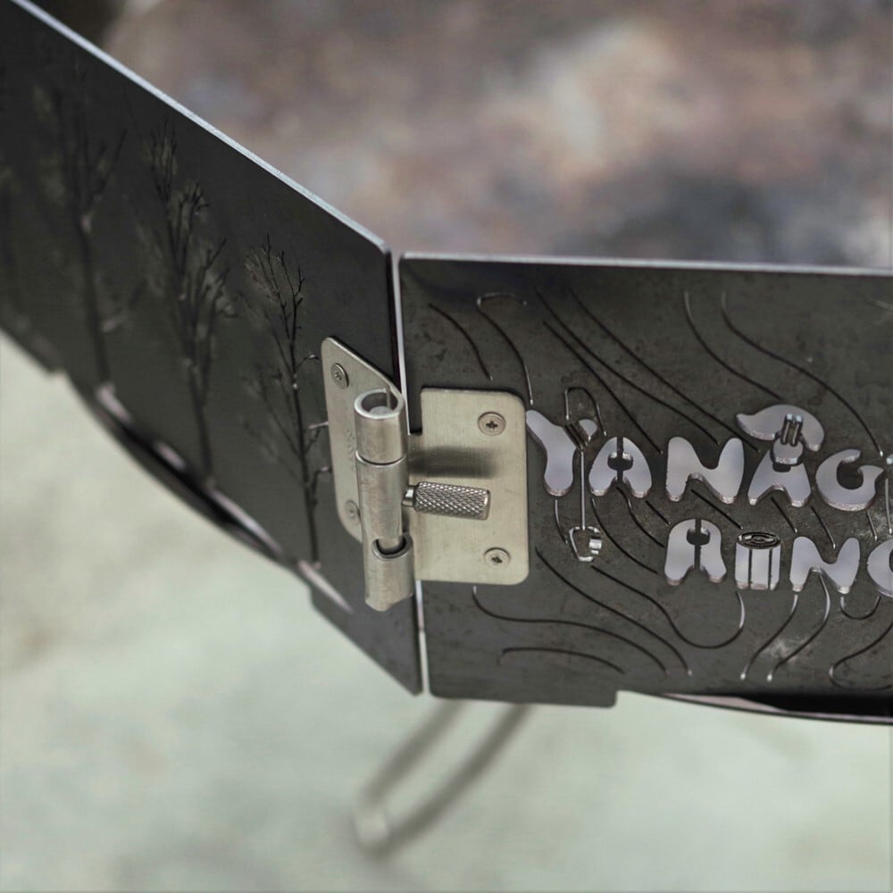 焚き火の「木漏れ日」に癒される。<br>焚火台ライフハック「KOMOREび」