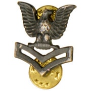 米軍放出品 NAVY 海軍 真鍮製 プレート 16112412 米軍放出品 US NAVY 米海軍階級章バッジ *二等兵曹