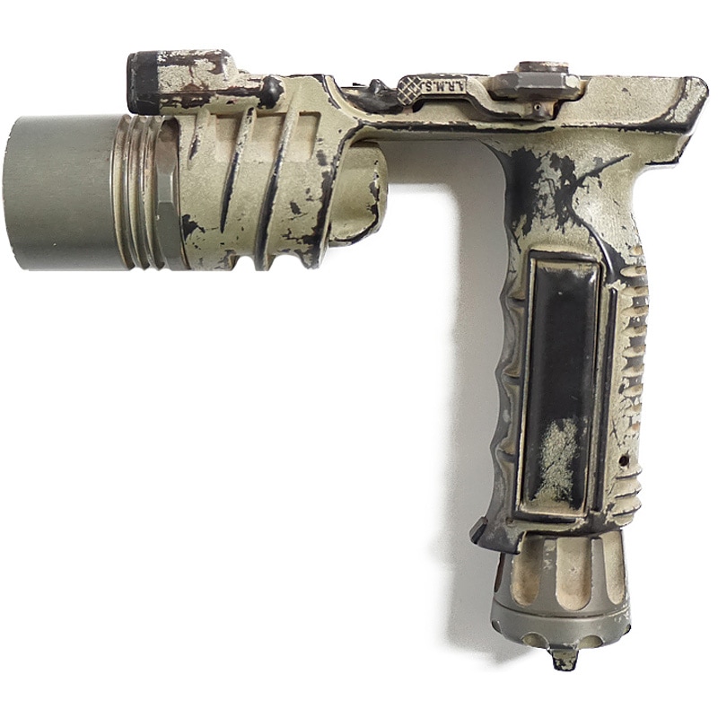 中古激レアSUREFIRE M900Aレッド フォアグリップウェポンライト 旧型 中古激レアSUREFIRE M900Aレッド フォアグリップウェポンライト