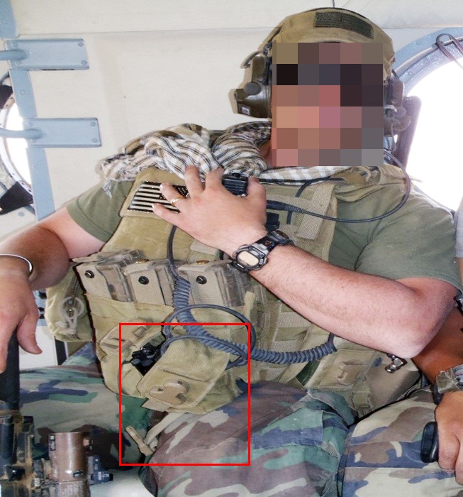 Eagle Sflcs M18 シングルスモークグレネードポーチ V2 カーキ 10年製 カラードットボタン グリーンベレー すべての商品 実物装備とエアソフトガン製品の専門店 Hobbybox