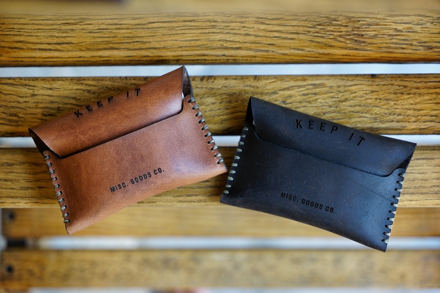 Misc. Goods Co. �쥶�� �����ɥ����� ������å� V.2 �饤�ȥ֥饦�� ����ꥫ�� ��� ��˥��å��� Leather Wallet