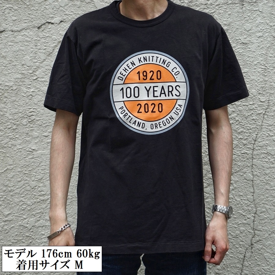 Dehen 1920(�ǡ��إ�) �϶�100��ǯ ���� ����ꥫ�� ���� �ץ��� T����� ���꡼�� 100 Year Anniversary Seal Tee Natural