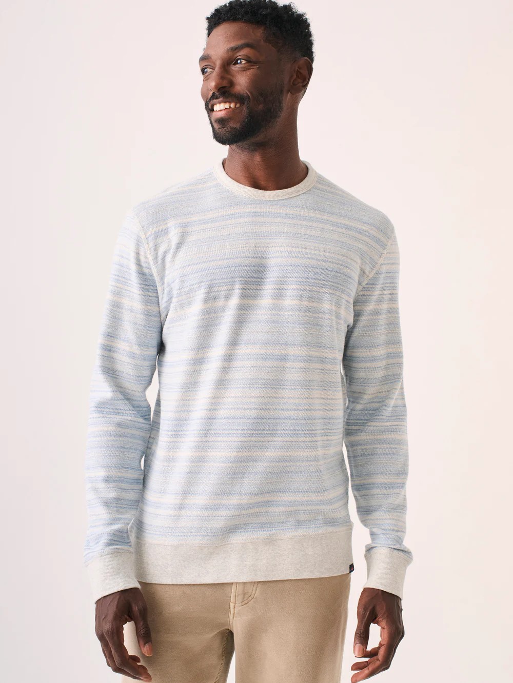 FAHERTY BRAND (�ե���ƥ� �֥���) ��С����֥� �饤�ȥ������� �ե����ƥ꡼ ���롼�ͥå� �������å� �ۥ磻�� x �֥롼 Reverse French Terry Crewneck