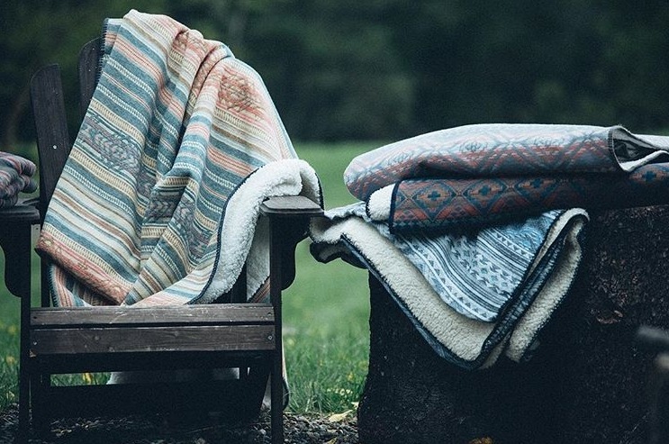 FAHERTY BRAND (�ե���ƥ� �֥���) Adirondack �֥�󥱥å� ���åȥ� �ͥ��ƥ����� Neskowin