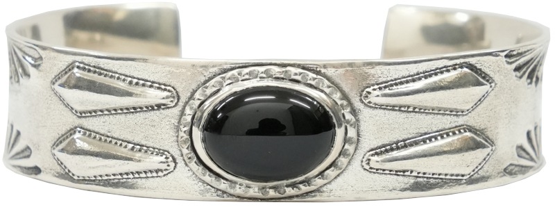 LHN Jewelry(륨 奨꡼) ϥɥᥤ ʥХ 󥰥С x ˥ Х󥰥  Navajo Cuff Silver Onyx