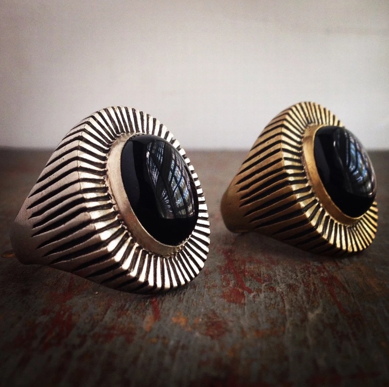 LHN Jewelry(���륨�������� ���奨�꡼) �ƹ��� �ϥ�ɥᥤ�� Byron ��� ��� x ��ԥ� ��� ��˥��å��� Brass Lapis ring