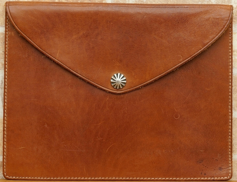 ダブルアールエル) RRL コンチョ メディアケース イタリアンレザー使用