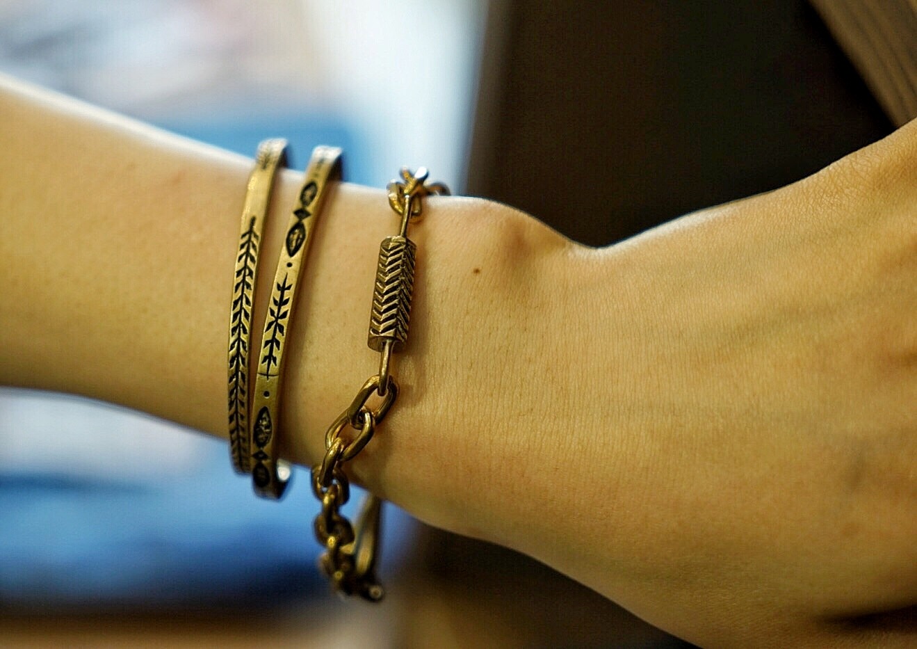 LHN Jewelry(���륨�������� ���奨�꡼) �ƹ��� �ϥ�ɥᥤ�� ����� Hiapo �������� �֥쥹��å� Brass