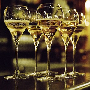 ��6��/220ml�֥ۡ�����å��ץХ롼�󥷥��ѥ󥰥饹220