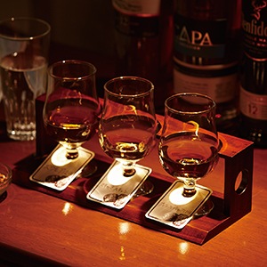 ��1��ۥƥ����ƥ��󥰥��饹������ɡʰ�����٥ȥ졼��