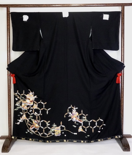 少々難あり 留袖 新古品 お仕立て上がり 正絹 No 3426970 | 婦人