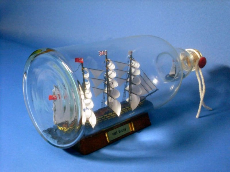HMSӥȥ꡼ܥȥ륷åסʴʡ28cm  HMS Victory Model Ship in a Glass Bottle 11"