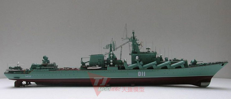 1/100 ロシア海軍 ソヴレメンヌイ級駆逐艦 （SOVREMENNY CLASS）