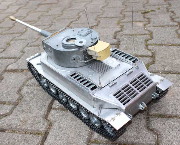 1/16 タイガー 戦車 完成品