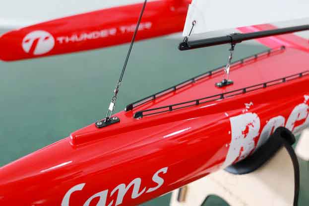 Thunder Tiger �������1m �ȥ�ޥ�� �졼���󥰥�åȡ�KIT�ˡ���Thunder Tiger Volans 1m Trimaran Racing Yacht (KIT)��