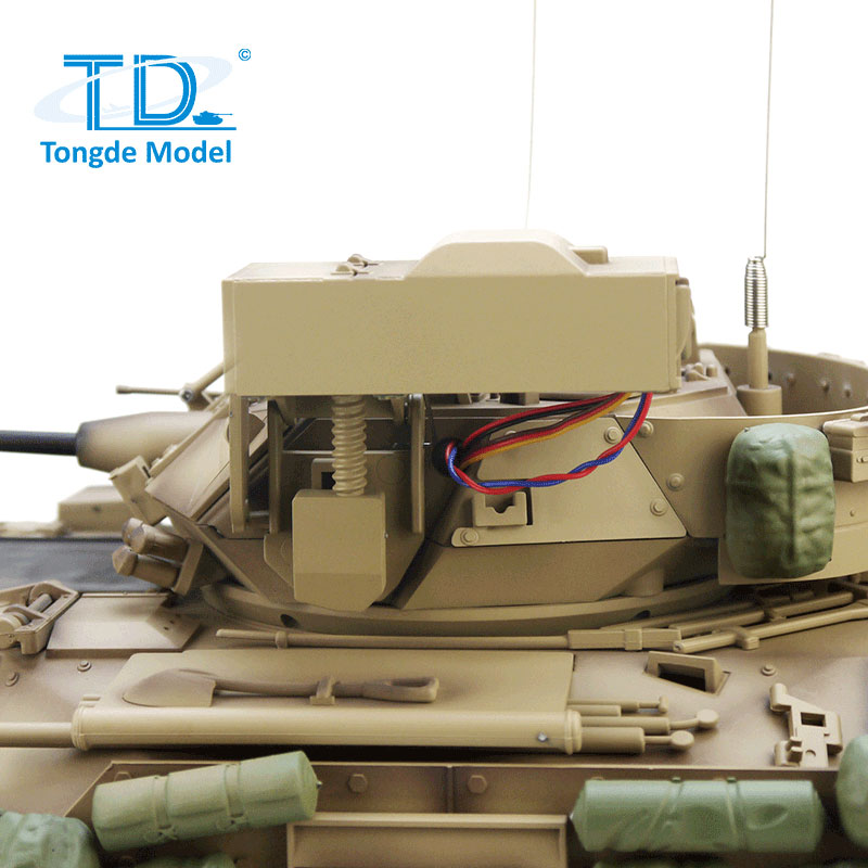 Tongde Model 1/16  M2A2 �֥�åɥ졼 Bradley   2.4GHz�ʥץ��������ܥå������ץ������㥿�ԥ顦�ץ����ۥ����롦BB�ꥳ���롦������ɡ�ȯ����͡�M2121