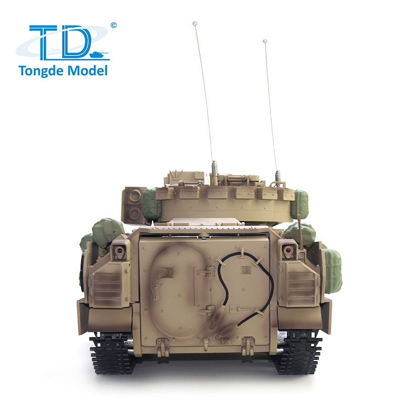 Tongde Model 1/16  M2A2 �֥�åɥ졼 Bradley   2.4GHz�ʥץ��������ܥå������ץ������㥿�ԥ顦�ץ����ۥ����롦BB�ꥳ���롦������ɡ�ȯ����͡�M2121