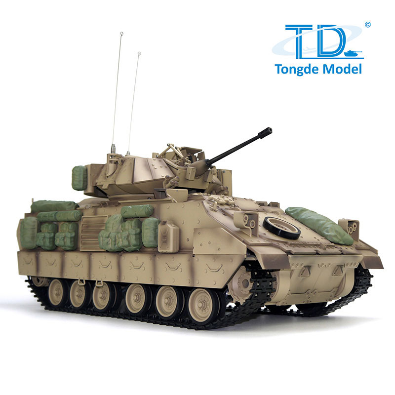 Tongde Model 1/16  M2A2 �֥�åɥ졼 Bradley   2.4GHz�ʥץ��������ܥå������ץ������㥿�ԥ顦�ץ����ۥ����롦BB�ꥳ���롦������ɡ�ȯ����͡�M2121
