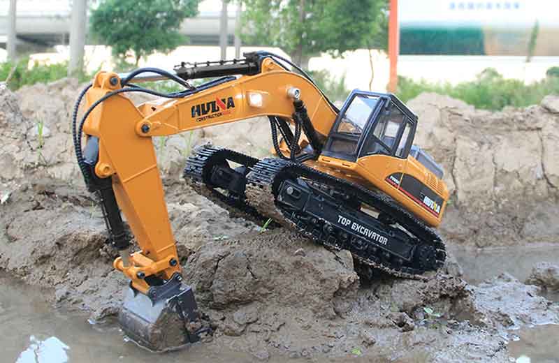 HuiNa Toys 1580  23CHե᥿ 1/14 RC ٥ RTR