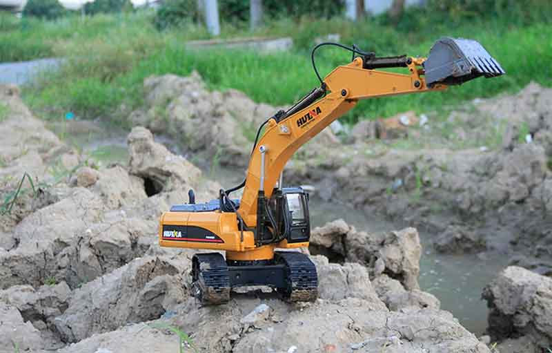 HuiNa Toys 1580  23CHե᥿ 1/14 RC ٥ RTR