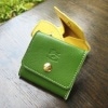 【IL BISONTE】イルビゾンテ レザー小銭入れ 5452404541 (color ANANAS / LIME)