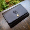 【IL BISONTE】イルビゾンテ Vacchetta Smoothレザー二つ折り財布 54152311340 (COL Cannellaシナモン/Pepe Nero ペッパー)