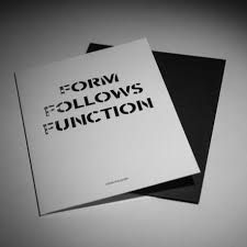 FORM　FOLLOWS　FUNCTION　CARD