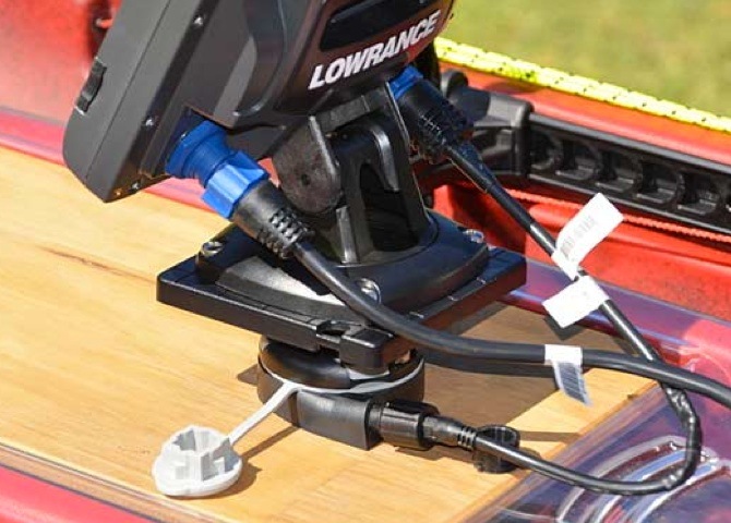 レイルブレイザ・12V DC スターポート | 艤装関連及びカヤックパーツ