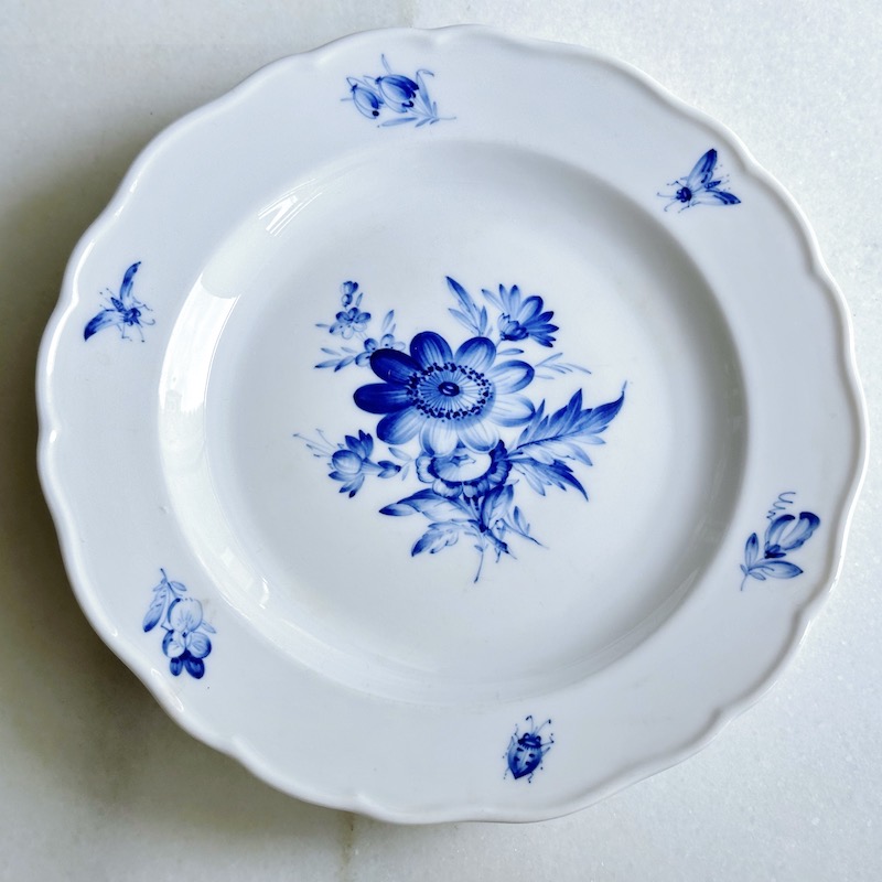 食卓の西洋アンティーク