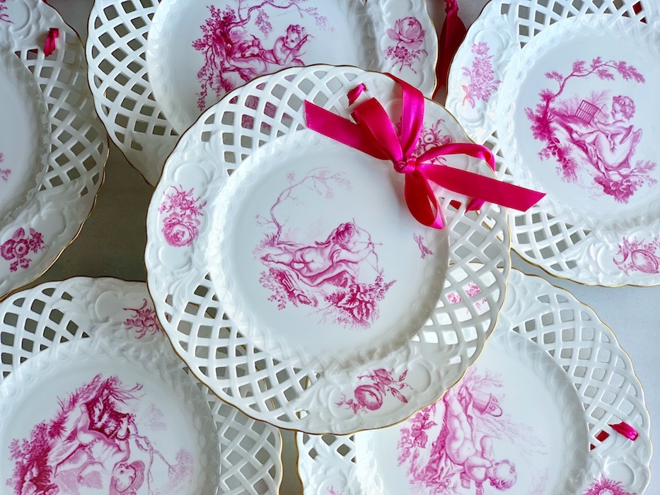 ŷ�Ȥ������줿ƩĦ�ץ졼��