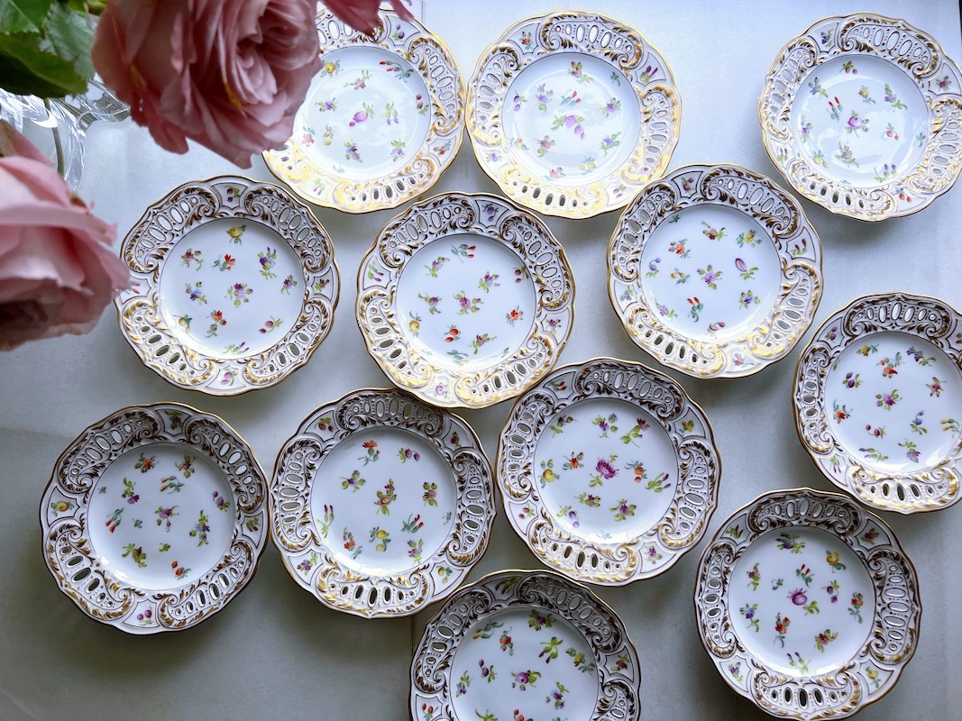 �ɥ쥹�ǥ�֡�����졼������