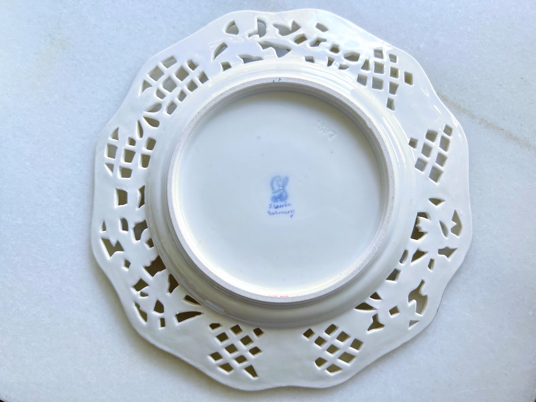 �ɥ쥹�ǥ�ƩĦ��ܥ�ȥ���������ƥ�������C