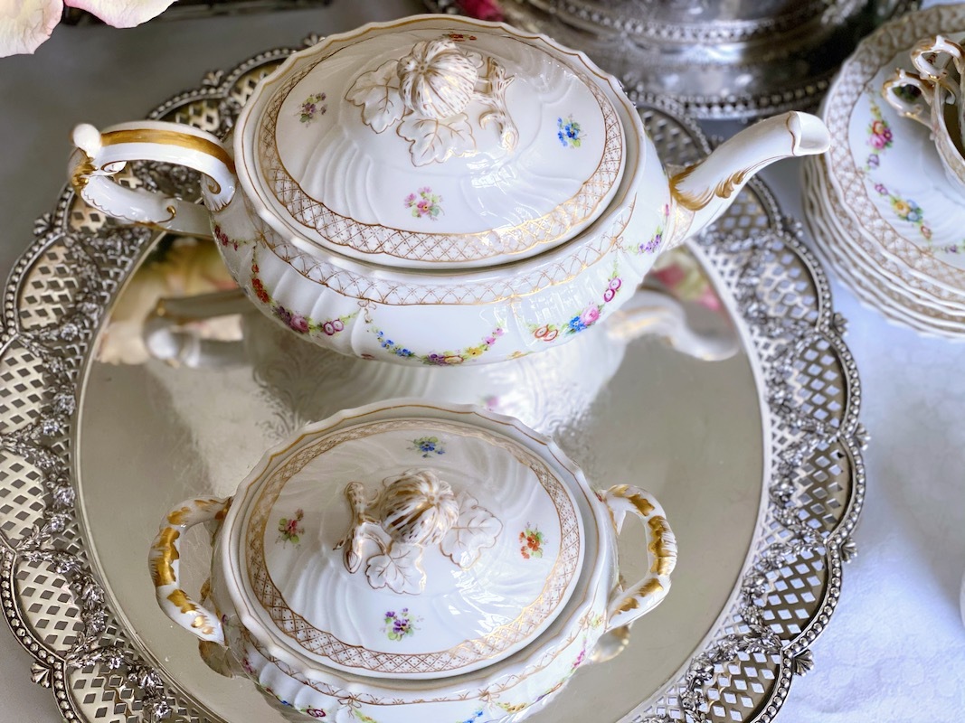 ������ɡ����Υꡡ�ե����ĥ����鯤Ⱦ��֤Υ������ɡ��ƥ������å�    Old Ginori Rose & Flowers Garland Tea Set