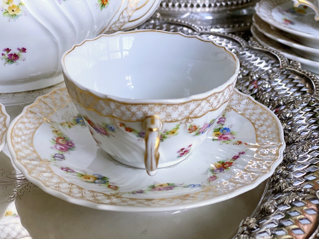 ������ɡ����Υꡡ�ե����ĥ����鯤Ⱦ��֤Υ������ɡ��ƥ������å�    Old Ginori Rose & Flowers Garland Tea Set