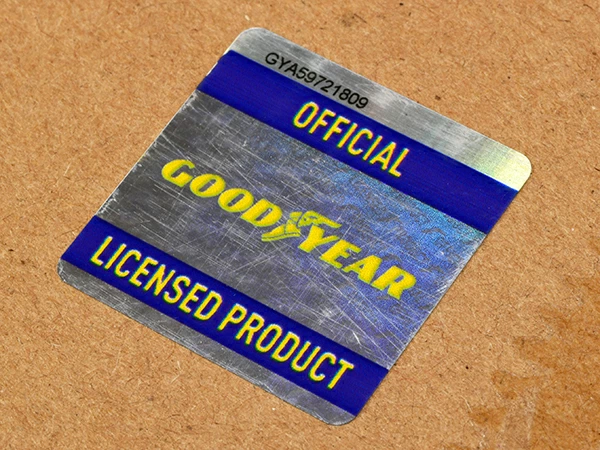GOODYEARロゴ入 ラバー ラゲッジマット 160系 プロボックス ガソリン車