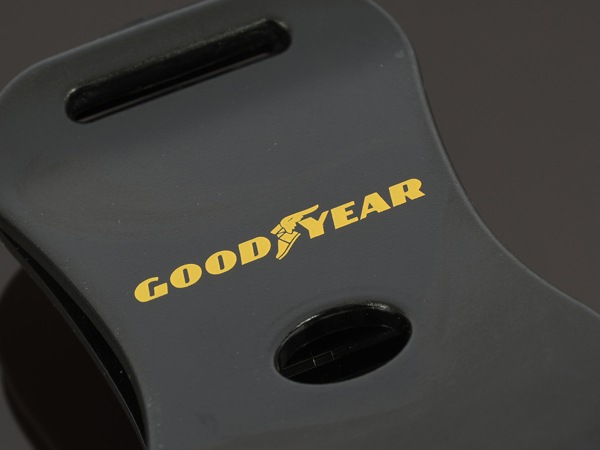 GOODYEAR サンバイザースクリーン(クリップ式 偏光 390mm×150mm) 日除け 紫外線カット UVカット サングラス不要
