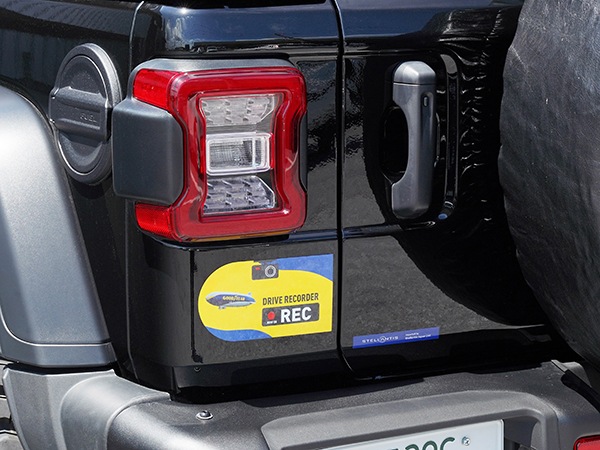 GOODYEAR ドライブレコーダー ステッカー マグネットタイプ 1枚（10x18cm）煽り運転対策