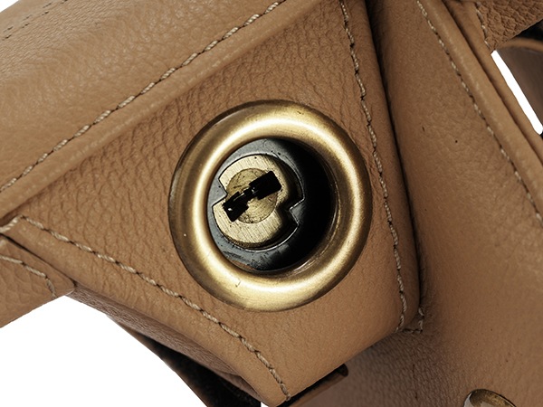 GOODYEAR ステアリングロック ハンドルロック(ベージュ/タン)