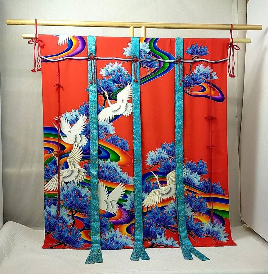 現品限り【着物リメイク】几帳『紅い虹と鶴』　平安時代文化の衝立（ついたて）を現代風にアレンジした几帳