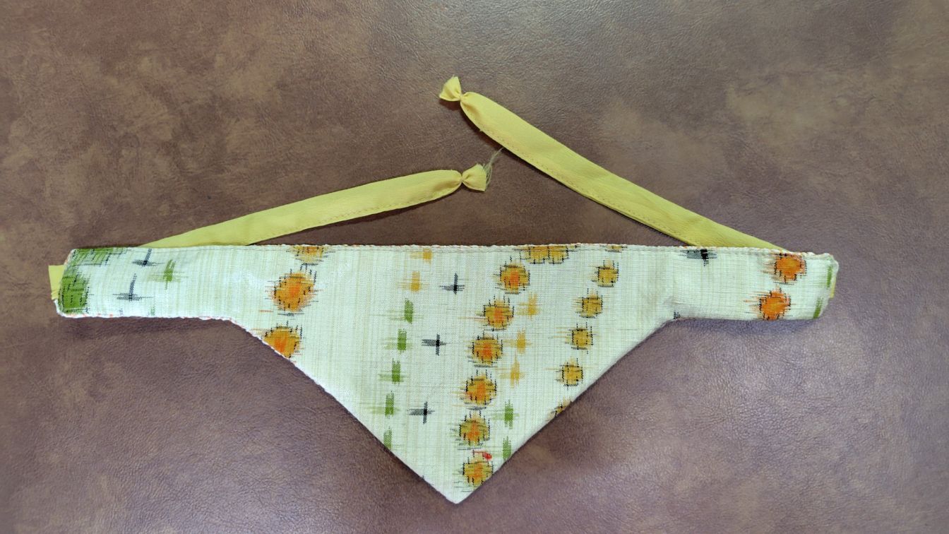 小型犬　犬服　バンダナ　スカーフ　着物リメイク　和モダン　一点物　おしゃれ　日本製　ドッグウェア　ペット用　和柄　ハンドメイド　高級感　プレゼント　記念日　誕生日　唯一無二