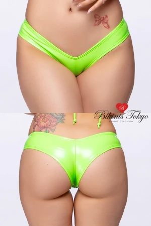 【訳あり】【BikinisTokyoオリジナル】マイクロヒップハングボトム・ツルテカビニール調ライム