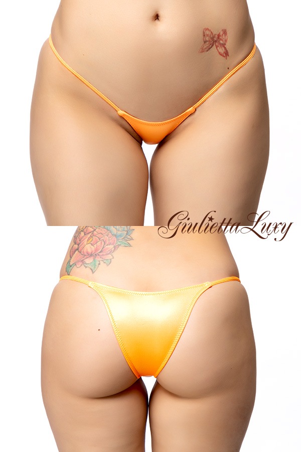 Wet素材ローライズハーフバックショーツ・オレンジ