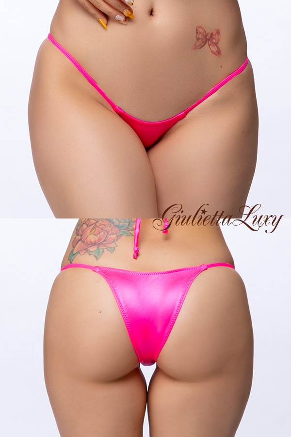 Wet素材ローライズハーフバックショーツ・ピンク