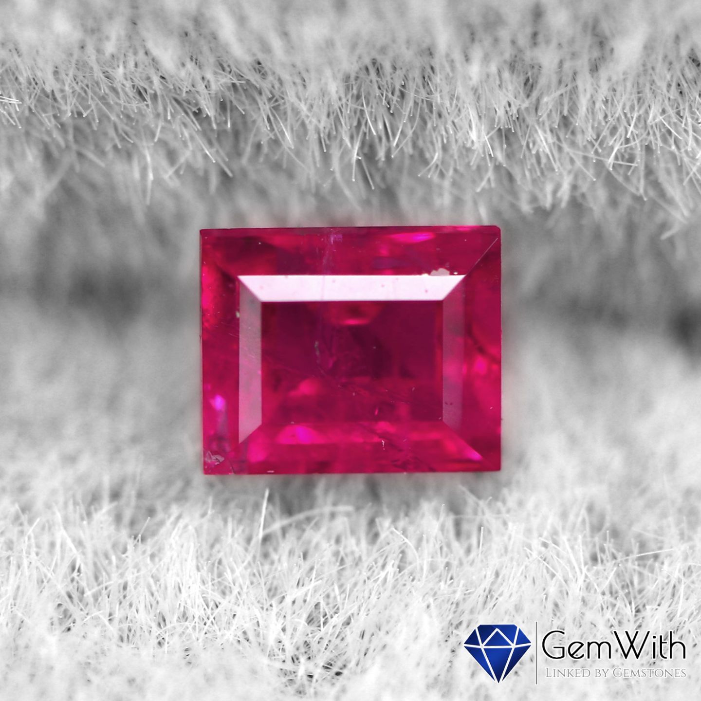 レッドベリル0.12CT | ベリル | GemWith 宝石・ルース・希少石専門店