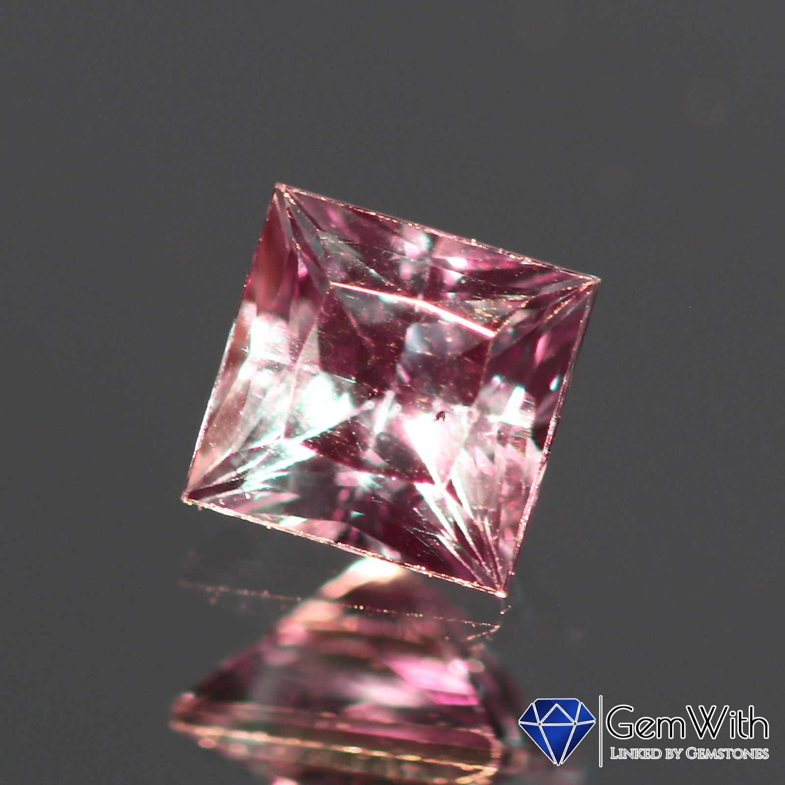 ブラジル産アレキサンドライト0.20CT | アレキサンドライト | GemWith