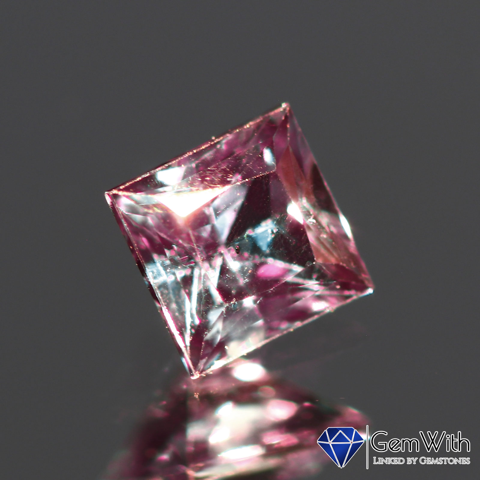 ブラジル産アレキサンドライト0.20CT | アレキサンドライト | GemWith