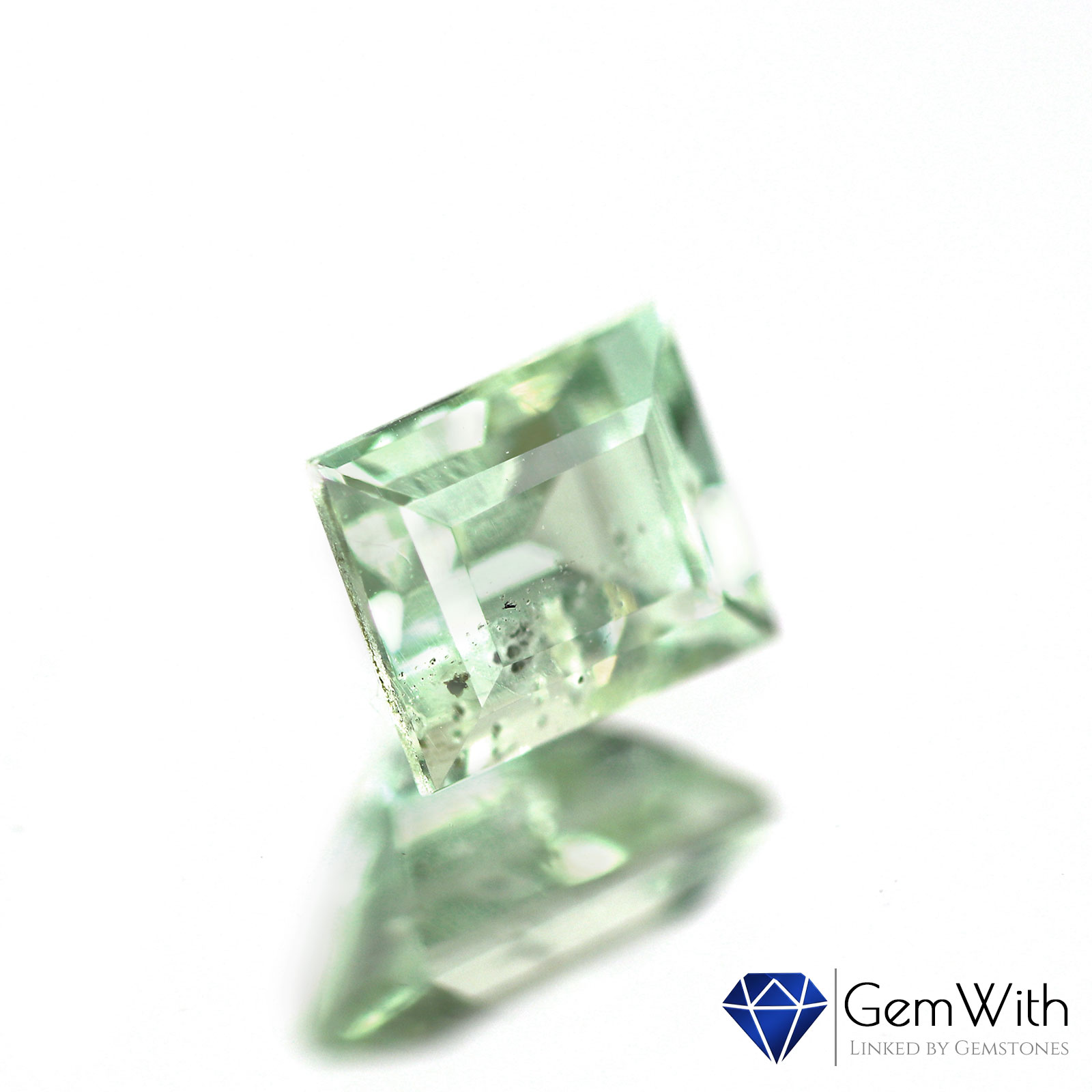 コーネルピン0.40CT | レアストーン | GemWith 宝石・ルース・希少石 