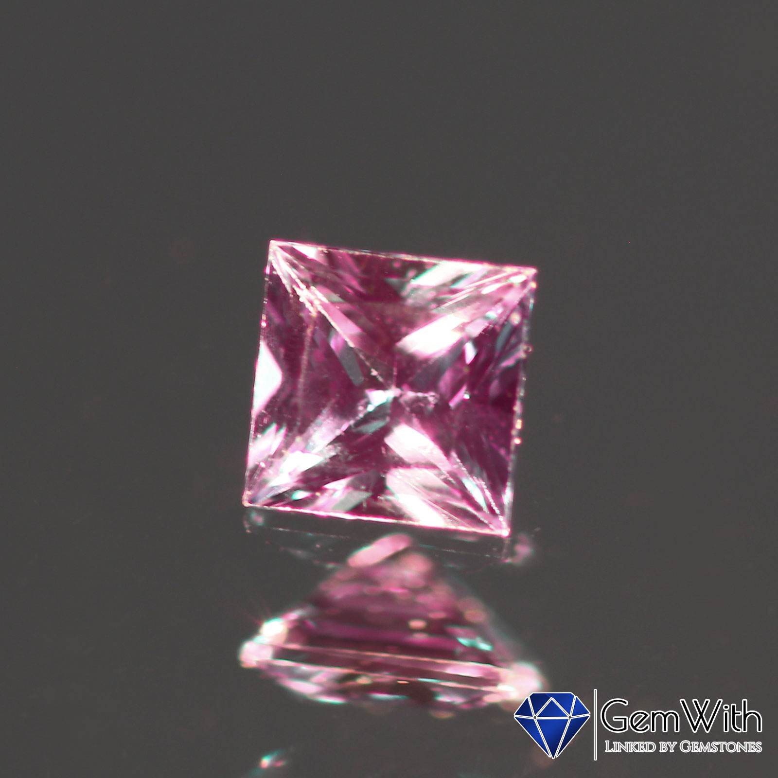 ブラジル産アレキサンドライト0.10CT | アレキサンドライト | GemWith