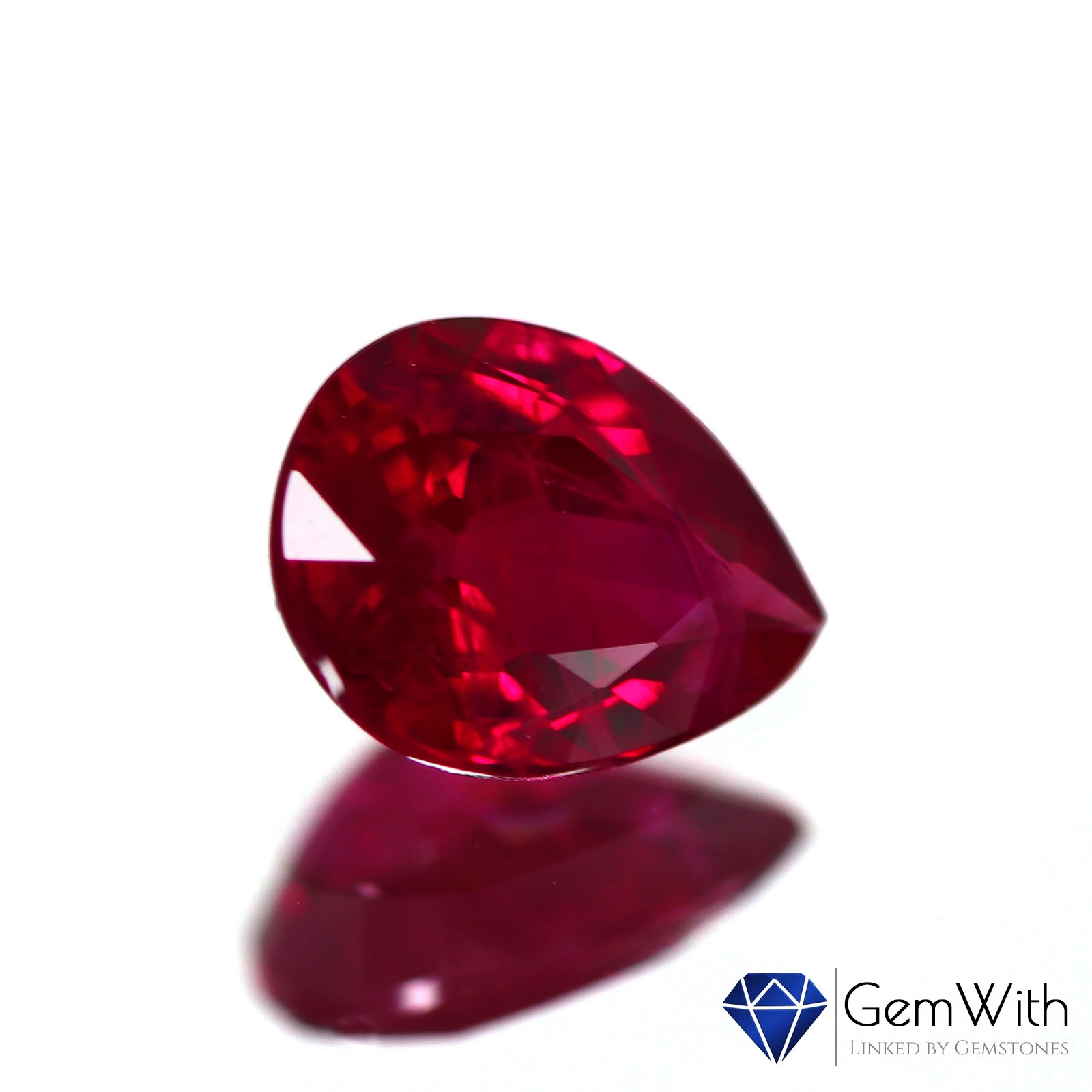 ビルマ産ピジョンブラッドルビー0.32CT | ルビー | GemWith 宝石